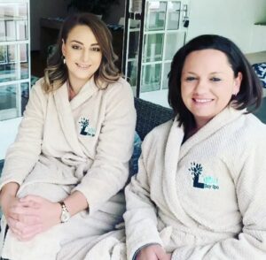 Ladies in spa gowns at L'abri day spa Parys